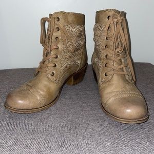 Roxy Size 7 Colbie Crocheted Women’s Booties